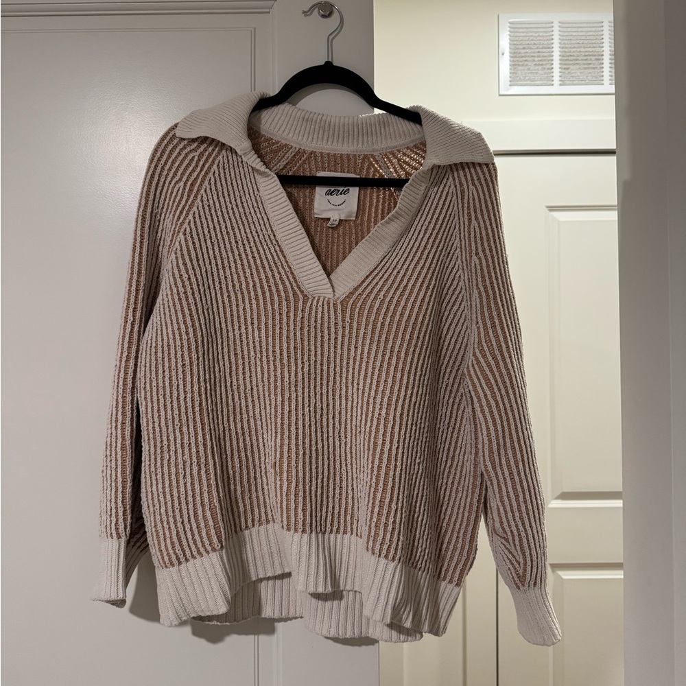 Aerie Beige and Cream V-Neck Sweater
